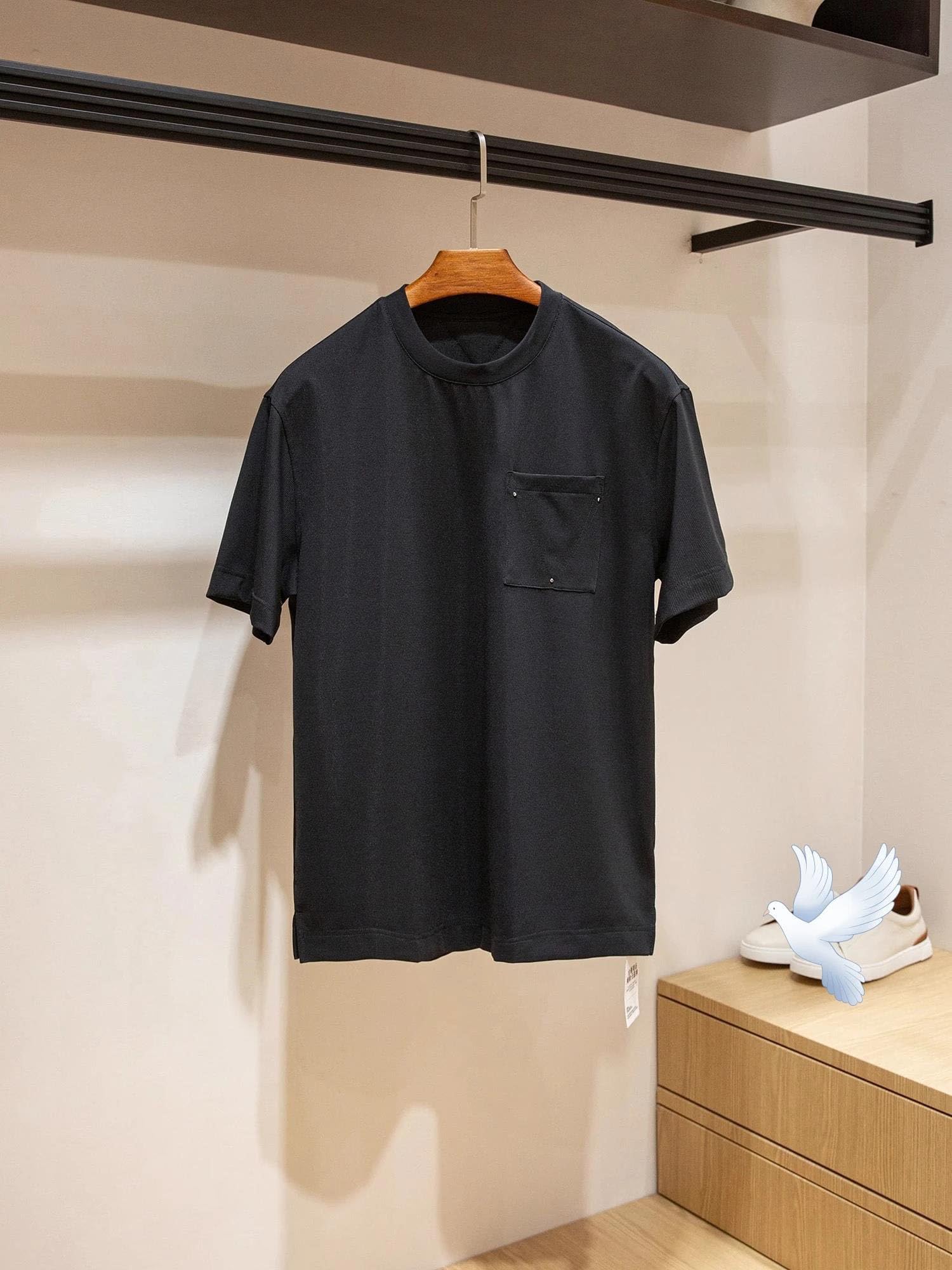 Men's Nylon Blend T-Shirt Short Sleeve Stretch Breathable Pocket Casual Tee