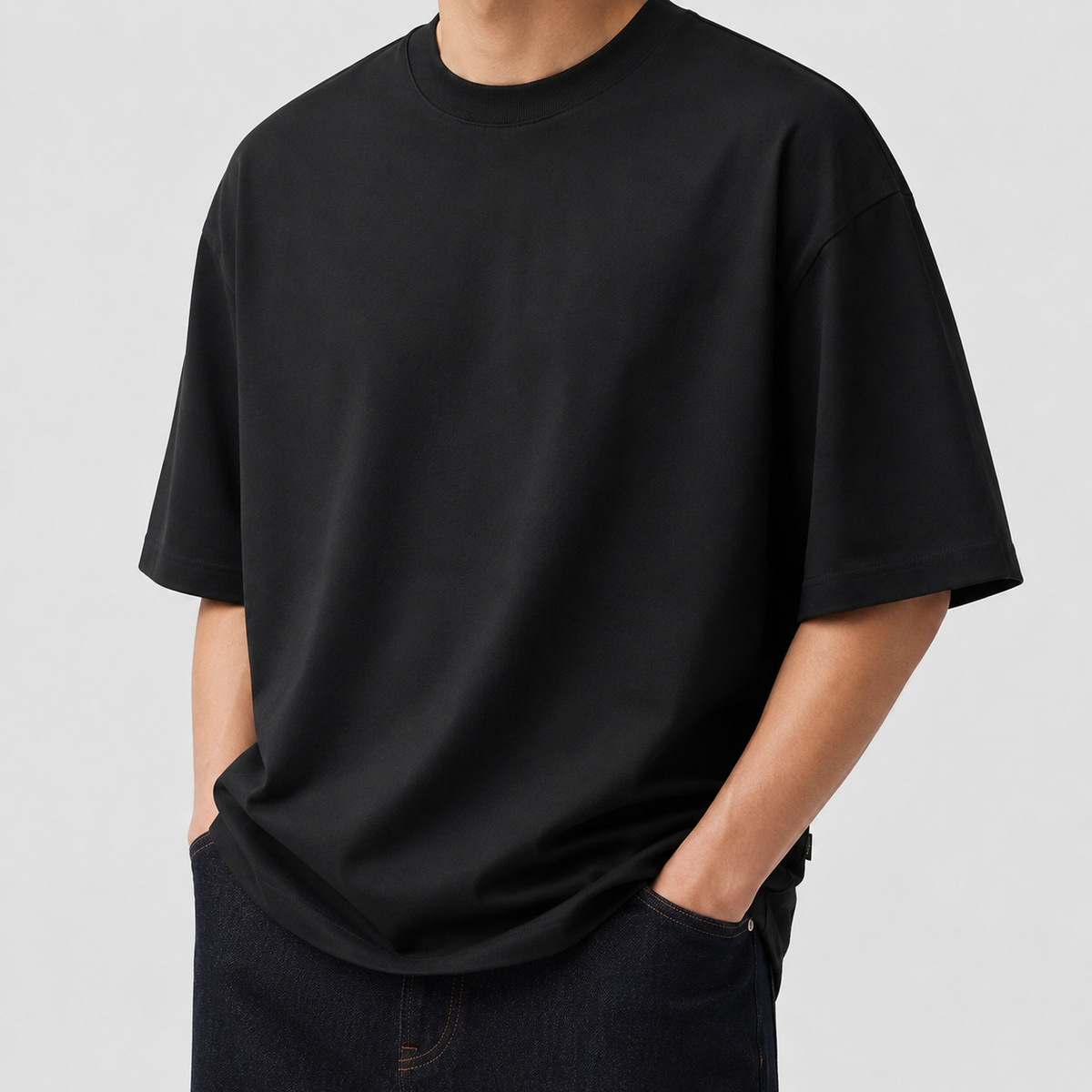 BLACK RELAXED T-SHIRT